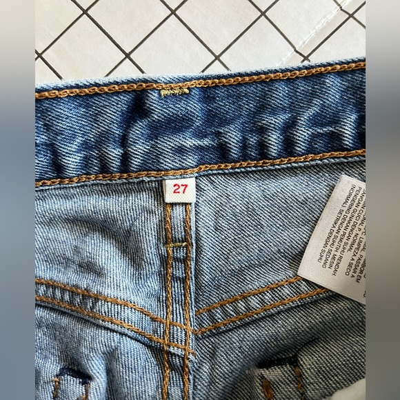 Mid rise cropped Levi jeans - Picture 6 of 7